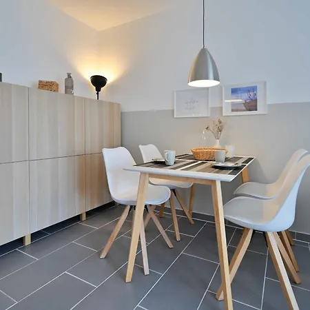 Διαμέρισμα - Moin! Moin! *